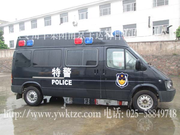 江铃福特全顺警犬车